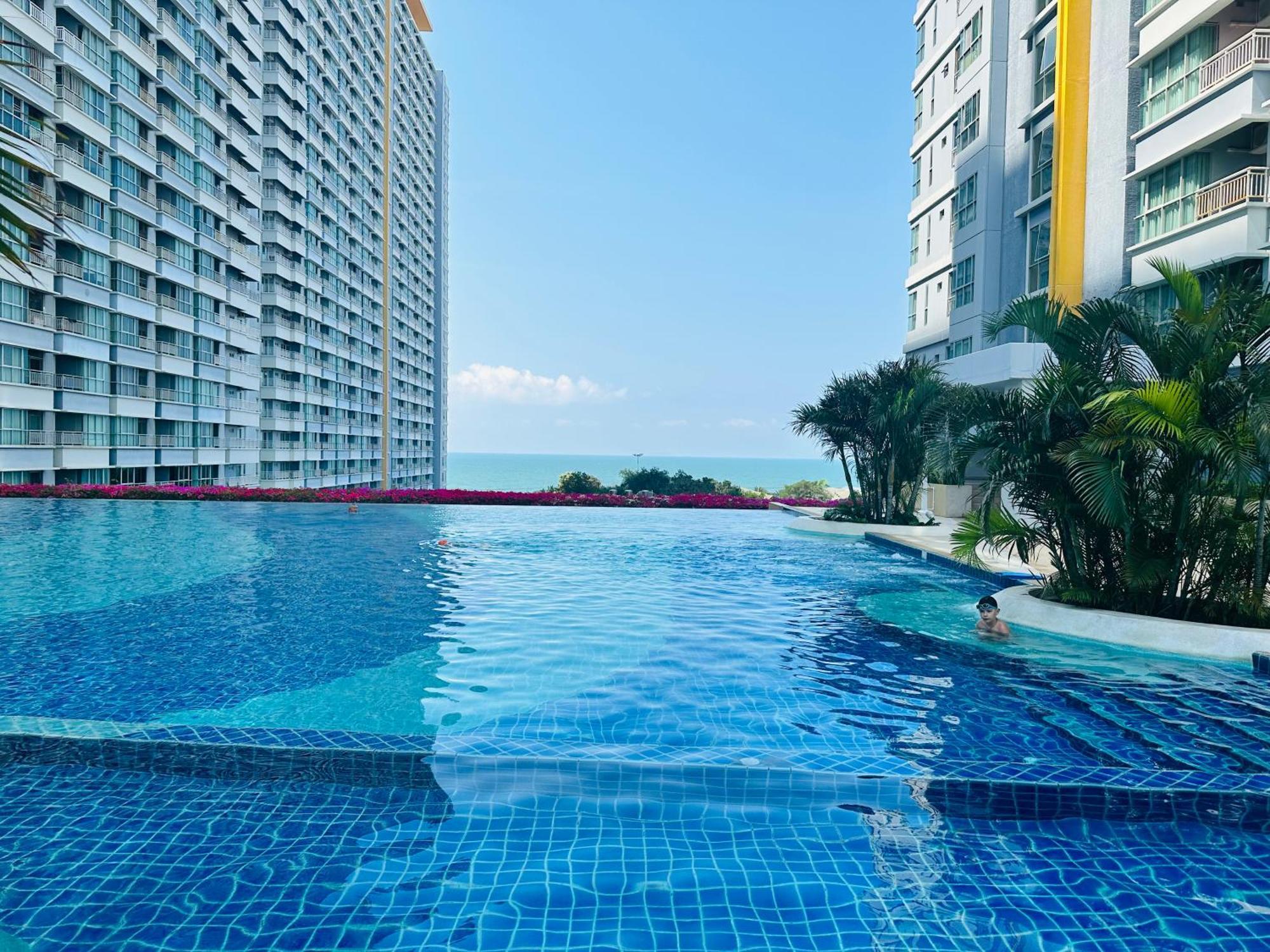 Seaview Beach Room Lumpini-Pool And Gym Face To Ocean Jomtien Beach Εξωτερικό φωτογραφία