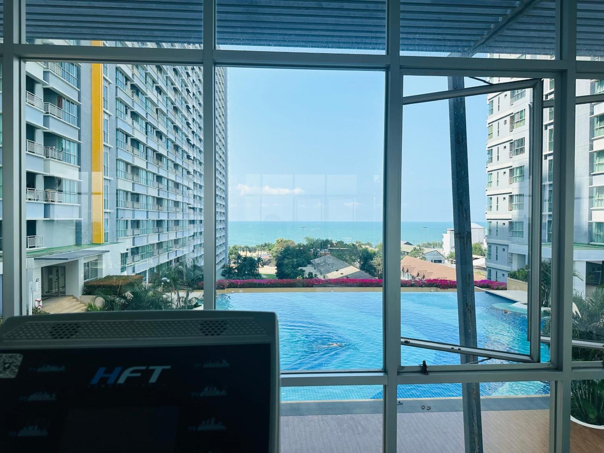 Seaview Beach Room Lumpini-Pool And Gym Face To Ocean Jomtien Beach Εξωτερικό φωτογραφία