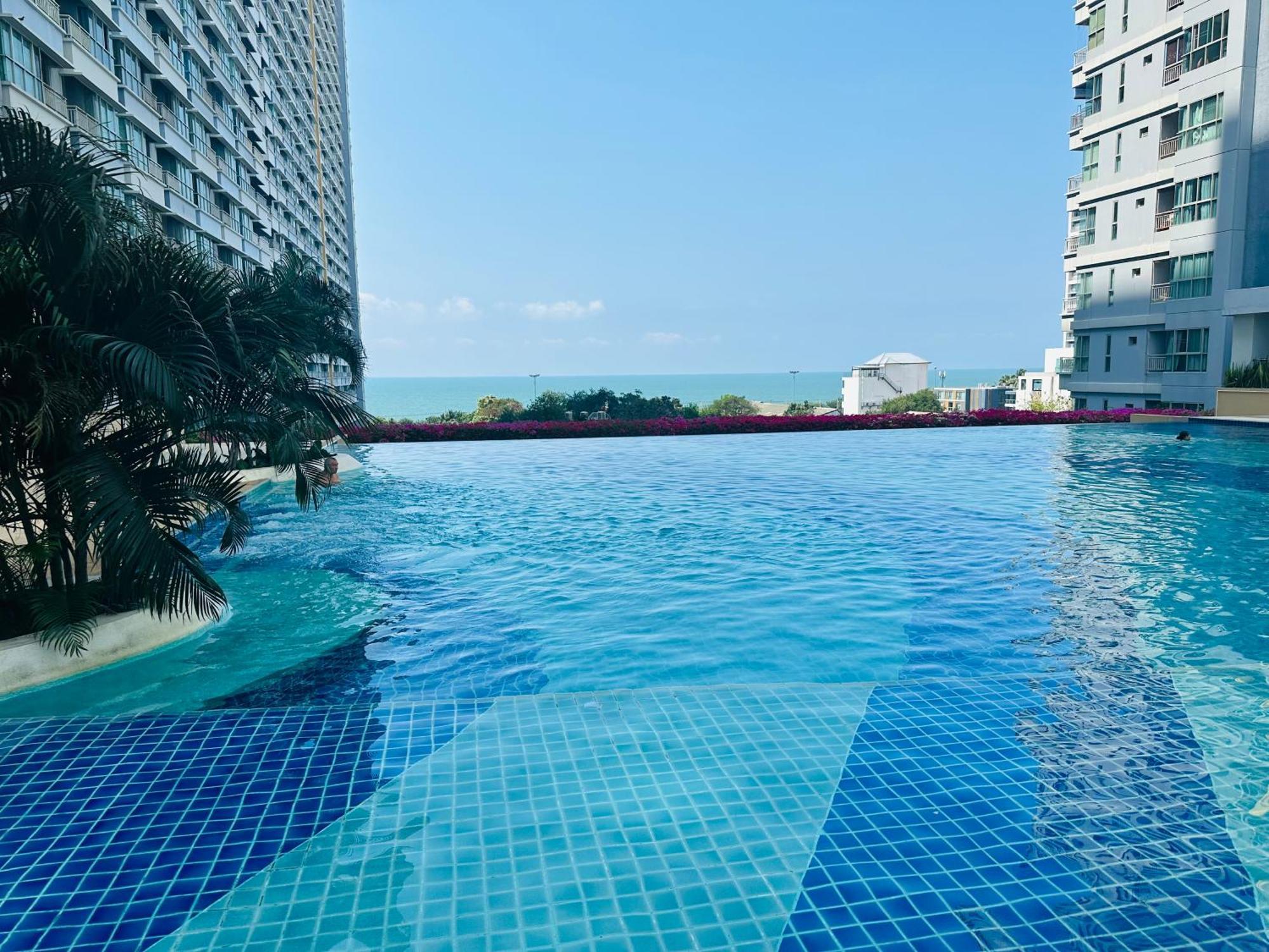 Seaview Beach Room Lumpini-Pool And Gym Face To Ocean Jomtien Beach Εξωτερικό φωτογραφία