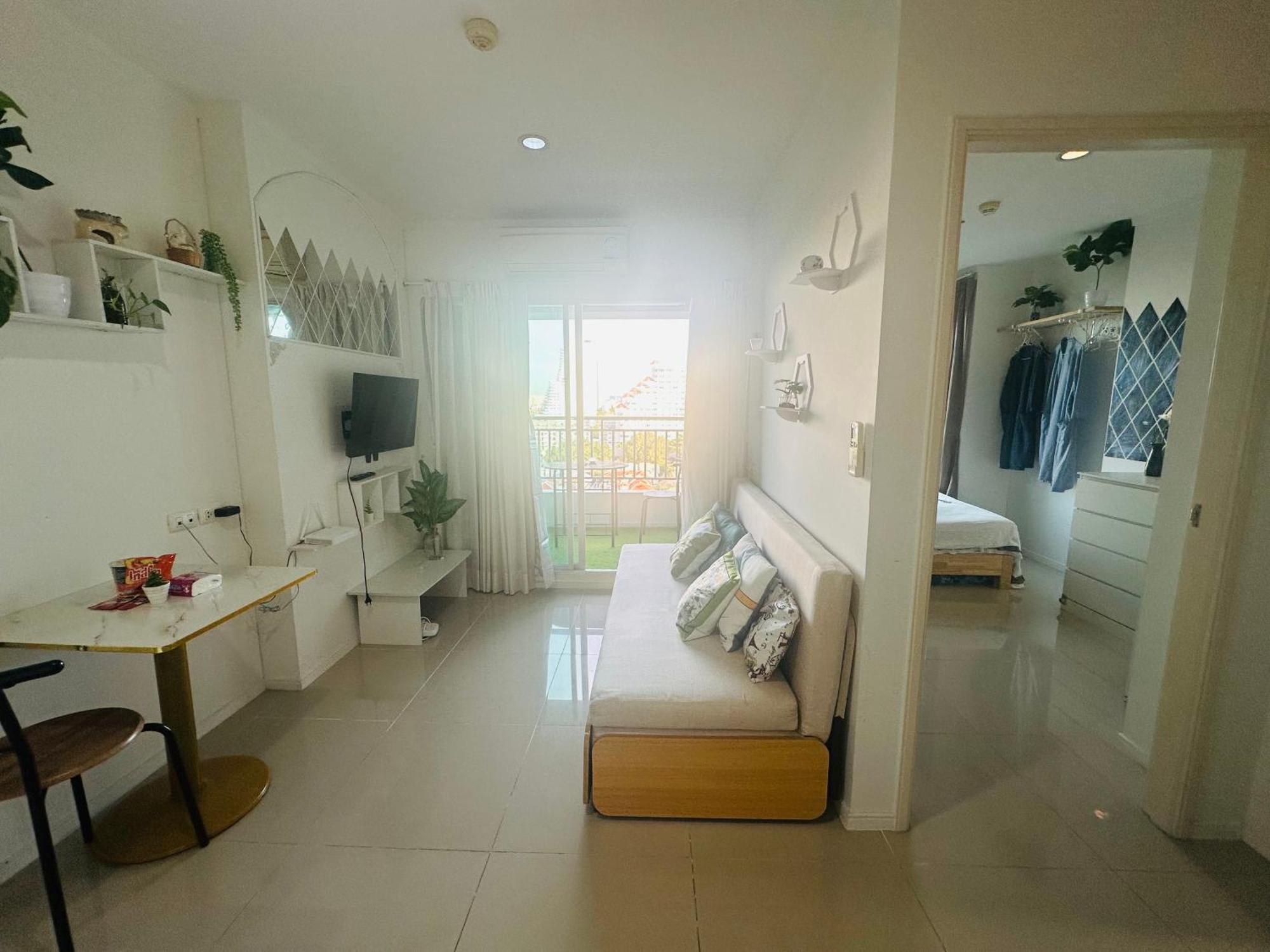 Seaview Beach Room Lumpini-Pool And Gym Face To Ocean Jomtien Beach Εξωτερικό φωτογραφία